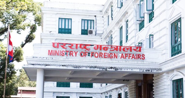 परराष्ट्रले भन्यो- पाकिस्तानमा रहेका नेपालीहरूसँग निरन्तर सम्पर्कमा रही दूतावासले काम गरिरहेको छ