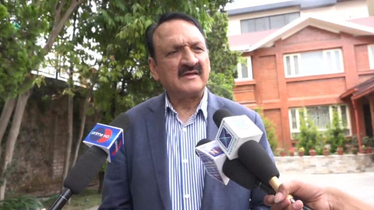 संविधानमा भएका त्रुटिहरूलाई सुधार गर्नुपर्नेमा प्रवक्ता महतको जोड