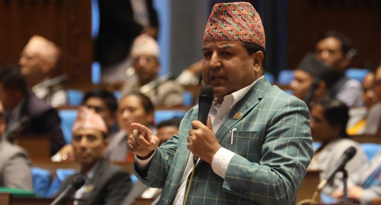 रोष्टममै उभिएर सरकारमाथि सांसद डा .सुनिल शर्माले तेर्स्याए प्रश्नका चाड.