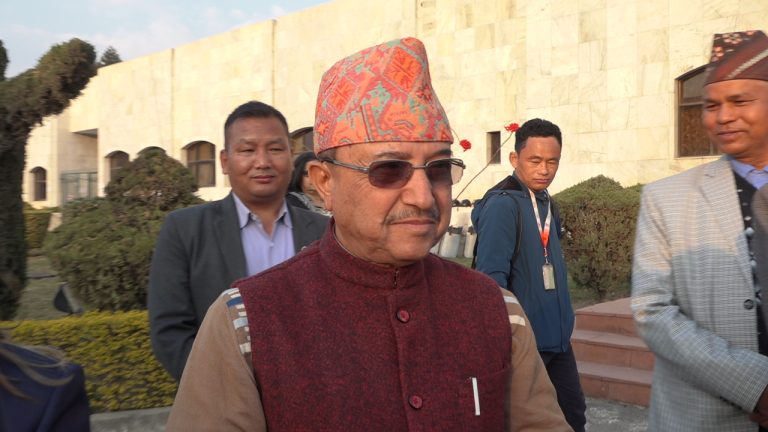 खड्कालाई कांग्रेसले सोध्यो ७ दिने स्पष्टीकरण