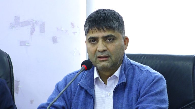 शिक्षाभन्दा खेलकुद पहिलो’: खेलकुद मन्त्रालय अलग बनाउन सांसद लामिछानेको प्रश्ताव